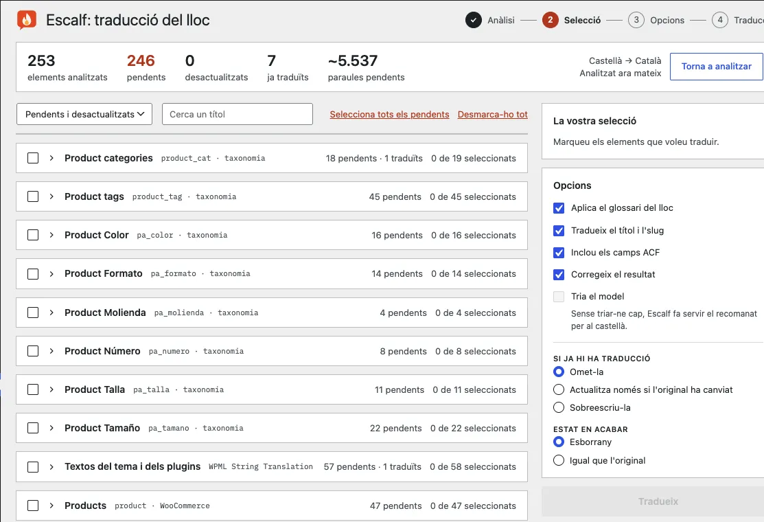 La pantalla de traducció del lloc d'Escalf amb el que queda per traduir de WooCommerce: productes, categories, etiquetes i atributs com el color, la talla o la mida